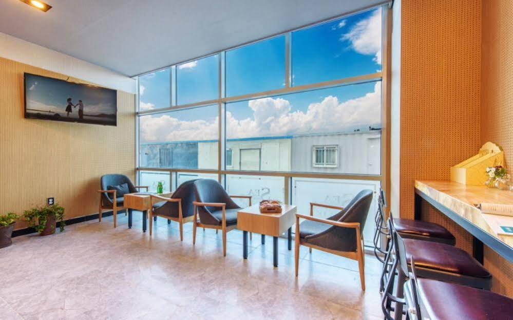 Sea Star Hostel Yeosu Zewnętrze zdjęcie